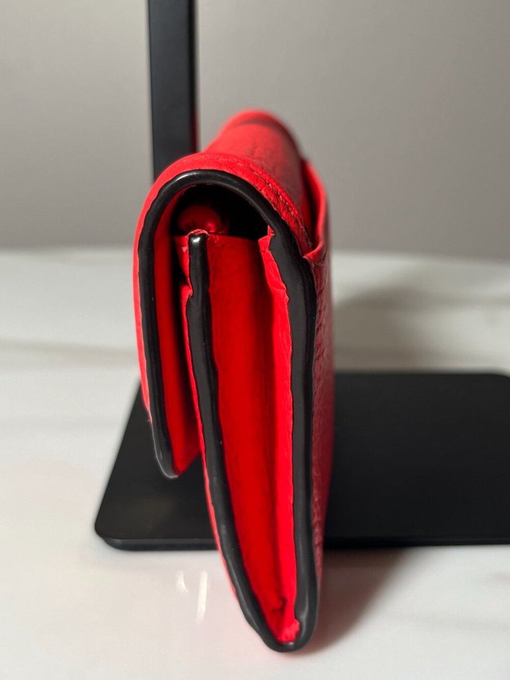 Kate Spade New York Red Pebbled Leather Turn Lock Continental Wallet - Picture 4 of 12